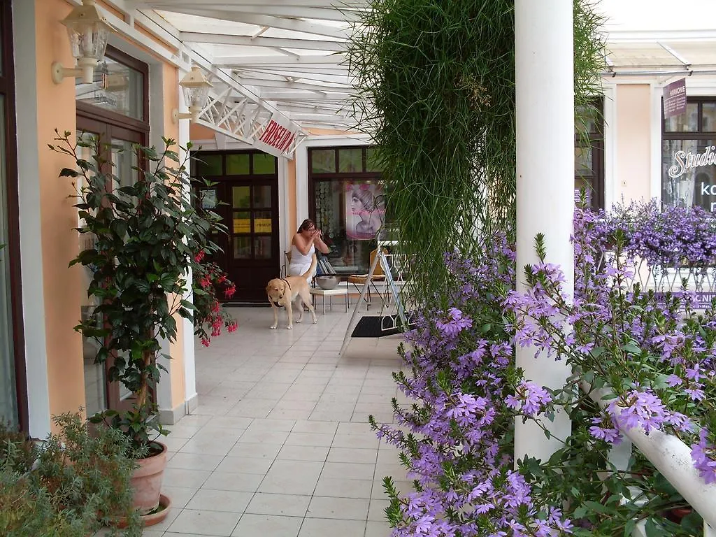 *** Aparthotel Apartma La Provence Tschechische Republik